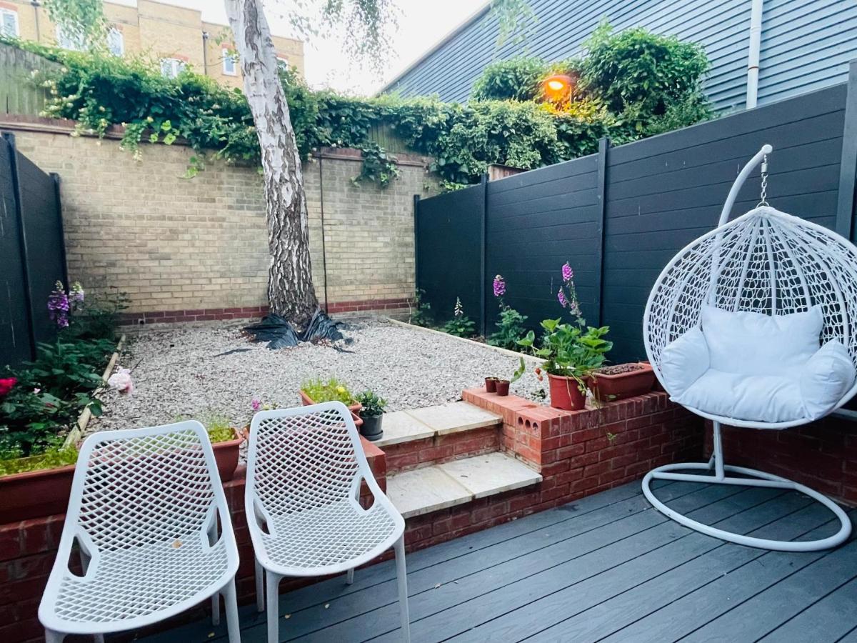 Riverside Premium En Suite Double Room E14 London Exterior foto